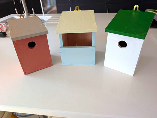Wooden hanging bird house - hanging,
