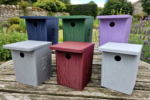 Bird box carbon fibre - bird,